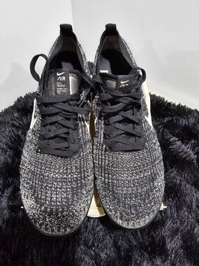 Nike Air Knit Running Shoes - Black/White